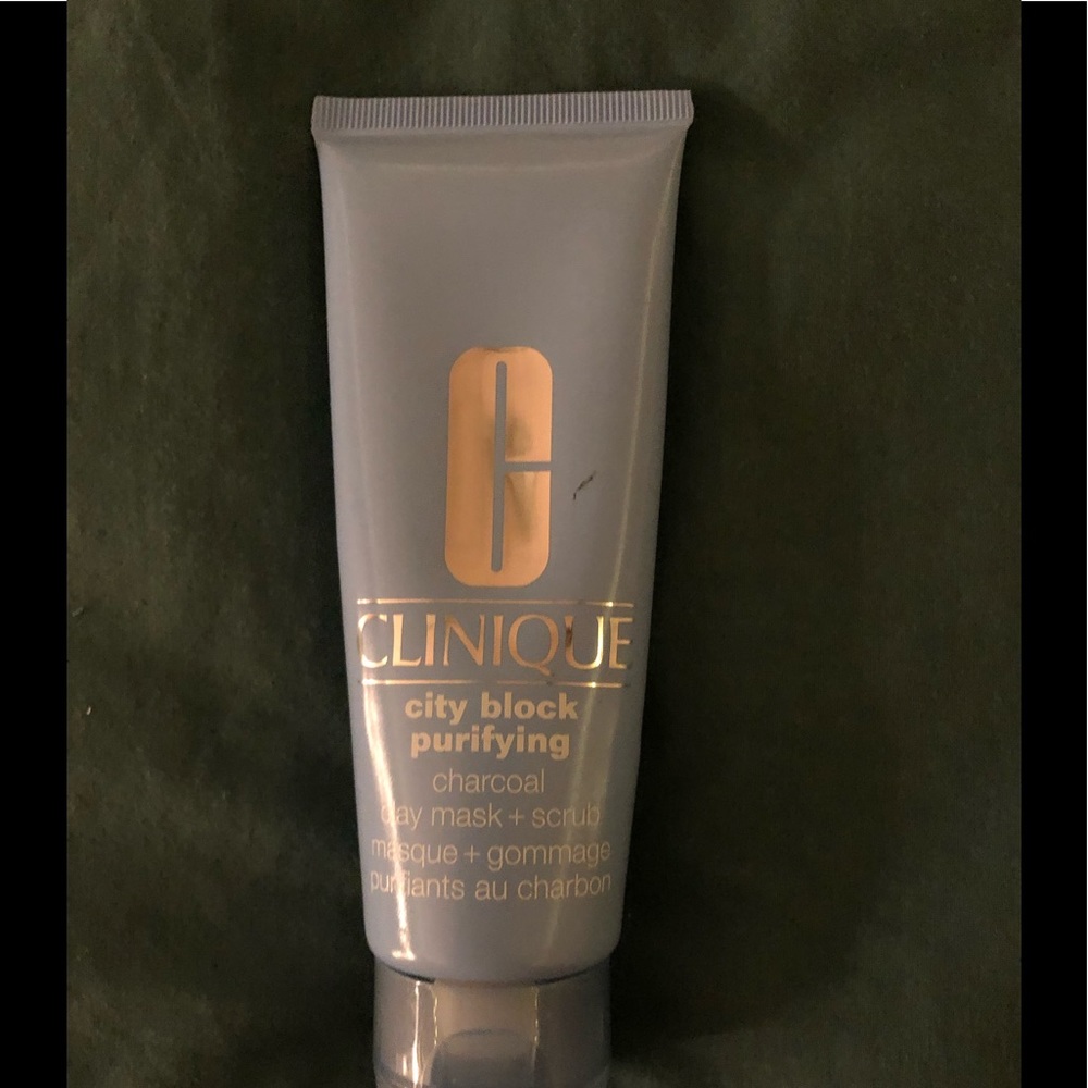 Clinique Charcoal Clay Mask & Scrub
